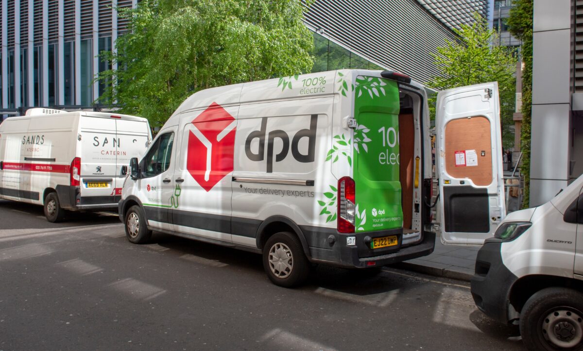 Parcel delivery firm DPD has officially opened a brand new £40 million centre that will enable the firm to roll out up to 80,000 green parcel deliveries into London each day.