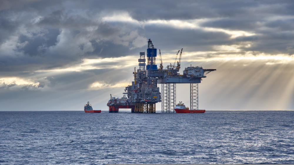 Greenpeace slams oil bosses' 'scaremongering' as it backs new anti-fossil fuel report