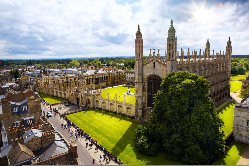 Cambridge University has said it will stop accepting financial gifts from fossil fuel firms including BP and Shell until a review is carried out.